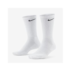 WHITE NIKE SOCKS