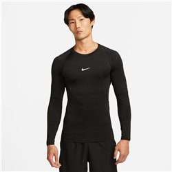 Nike Pro Fitness shirt adhering to long sleeves Dri-Fit-black man